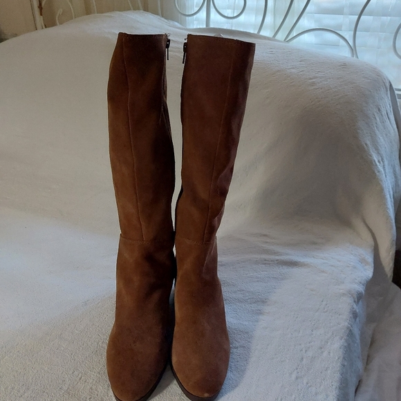 NINE WEST "CASCADES" SUEDE BACK LACE UP TALL BOOTS - Picture 4 of 14